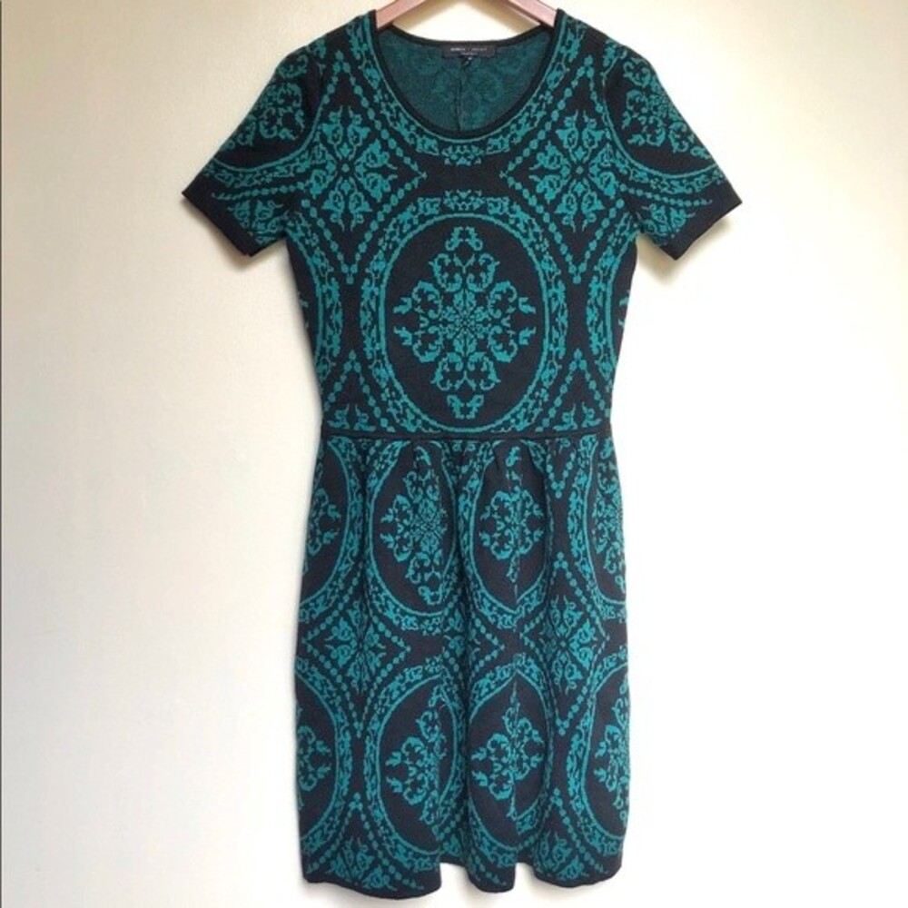 Romeo & Juliet Couture Brocade Dress NWT Size Medium & Large Winter